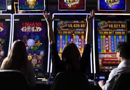 mmk555 Myanmar Online Gaming Platform ရုံးနှင့် ကစားသမား အတွေ့အကြုံ